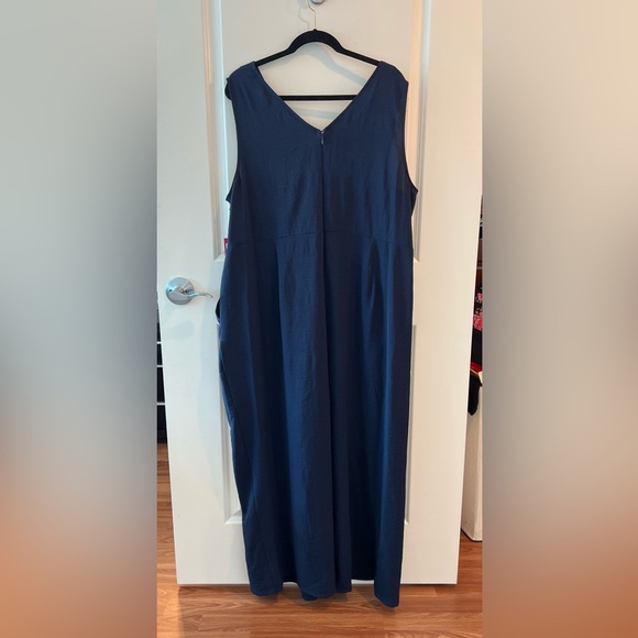 NWT Vince Camuto Classic Navy Tie Front Sleeveless Wide Leg Jumpsuit 3X - Picture 7 of 16
